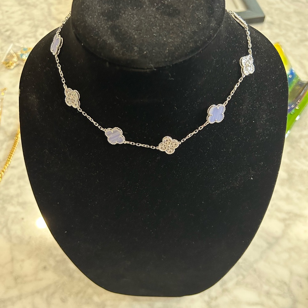 Chalcedony and crystal 10 motif necklace
